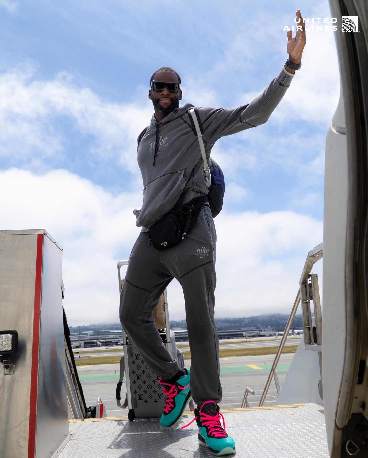 转会期孟菲斯灰熊调整名单以备欧超杯；官宣签约环节打磨；悬念犹存；控场能力受关注的简单介绍-开运博彩